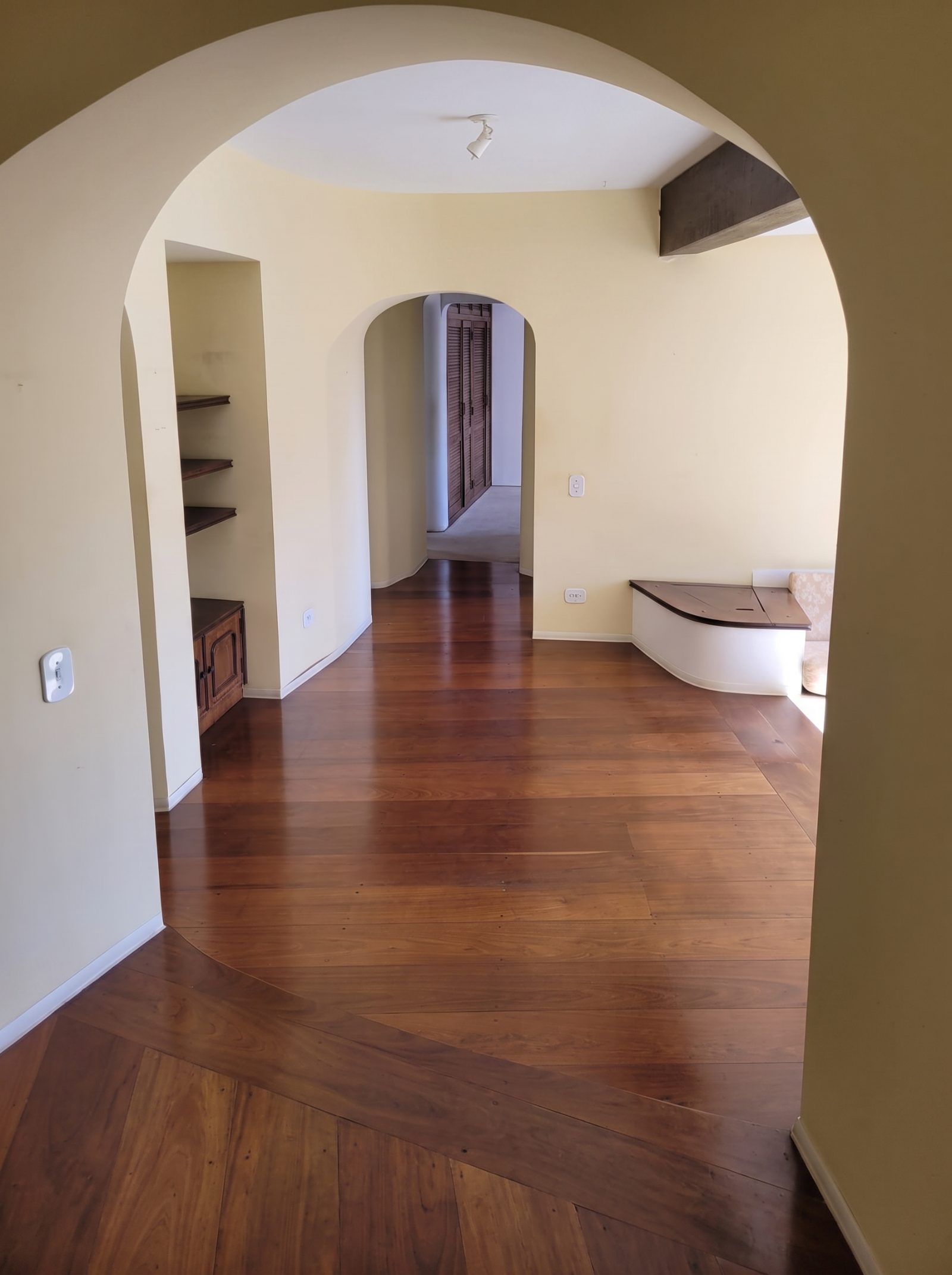 Apartamento de 103 m² reformado na Vila Suzana · foto 2 de 6