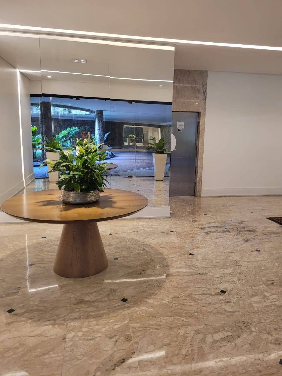 Apartamento de 255 m² com quatro suítes na Vila Suzana — foto 4 de 6
