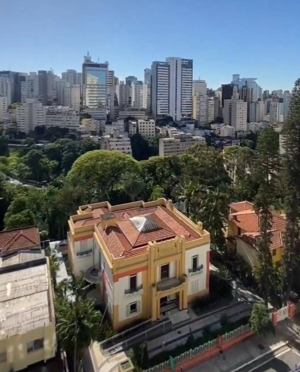 Apartamento clássico de 267 m² no Morro dos Ingleses — foto 4 de 6
