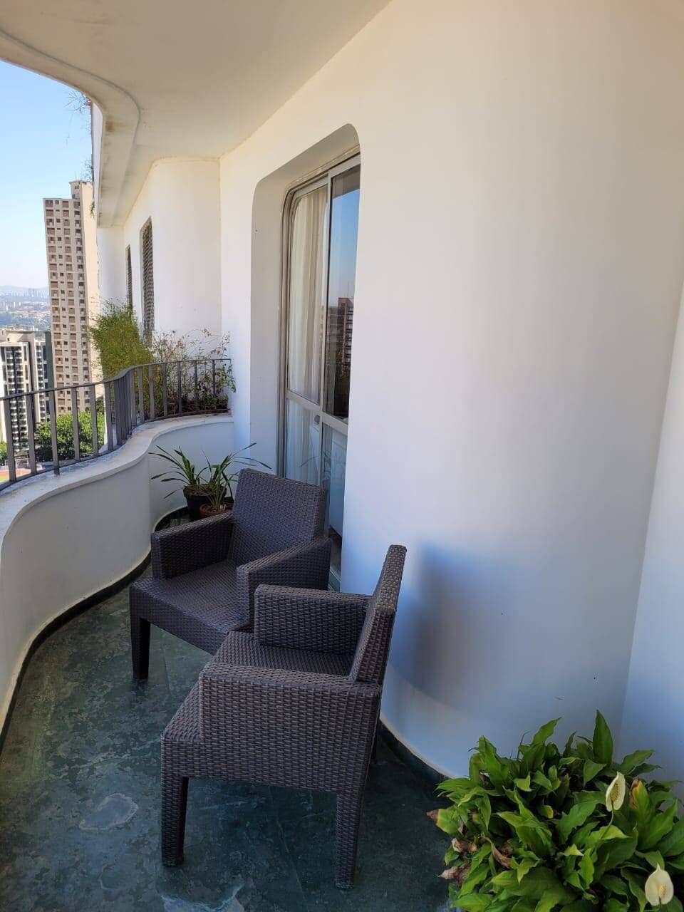 Apartamento de 217 m² com terraço na Vila Suzana · foto 7 de 94