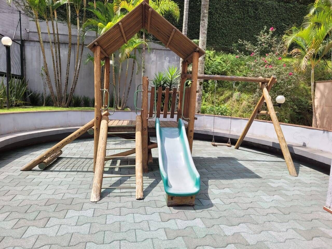 Apartamento de 160 m² com três suítes na Vila Suzana · foto 30 de 33