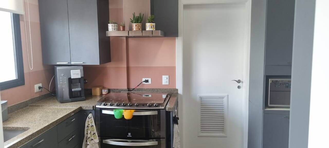 Apartamento de 235 m² com 3 suítes em Moema · foto 20 de 23