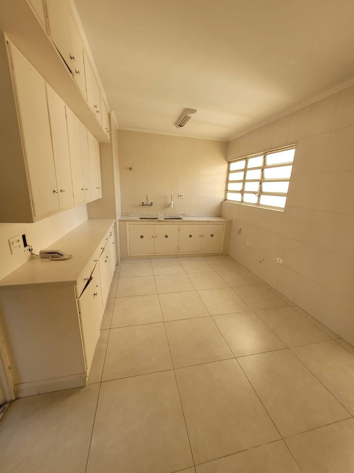 Apartamento de 167 m², um por andar, nos Jardins · foto 8 de 24