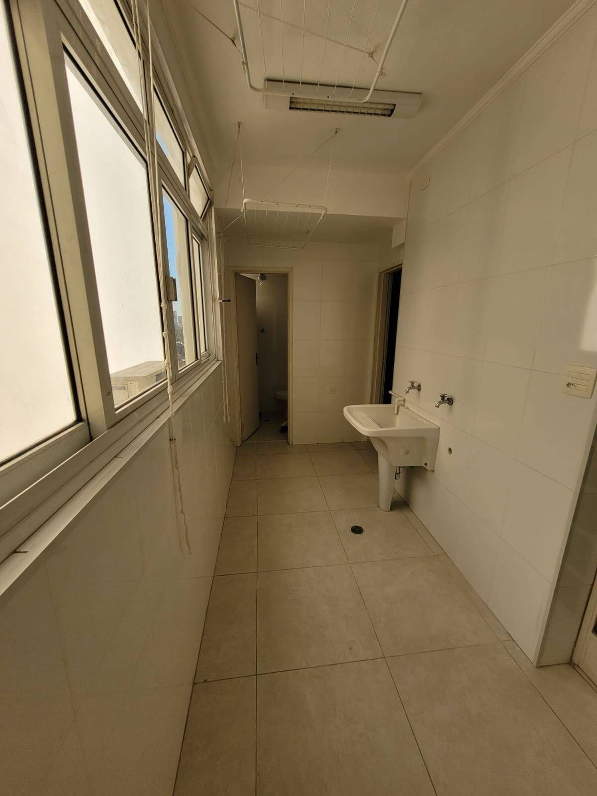 Apartamento de 167 m², um por andar, nos Jardins · foto 12 de 24