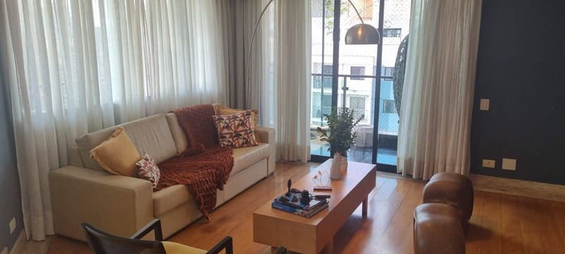 Apartamento de 235 m² com 3 suítes em Moema — foto 3