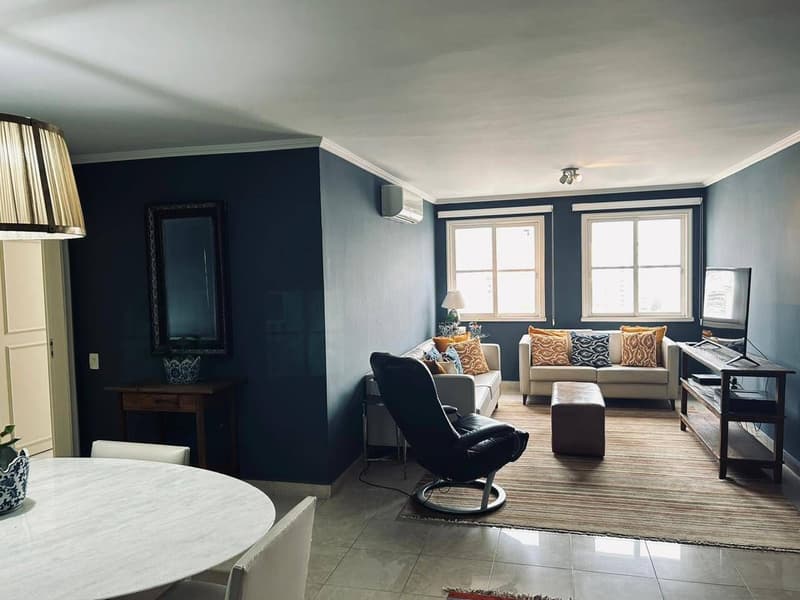 Apartamento reformado de 129 m² na Avenida Higienópolis — Higienopolis, São Paulo