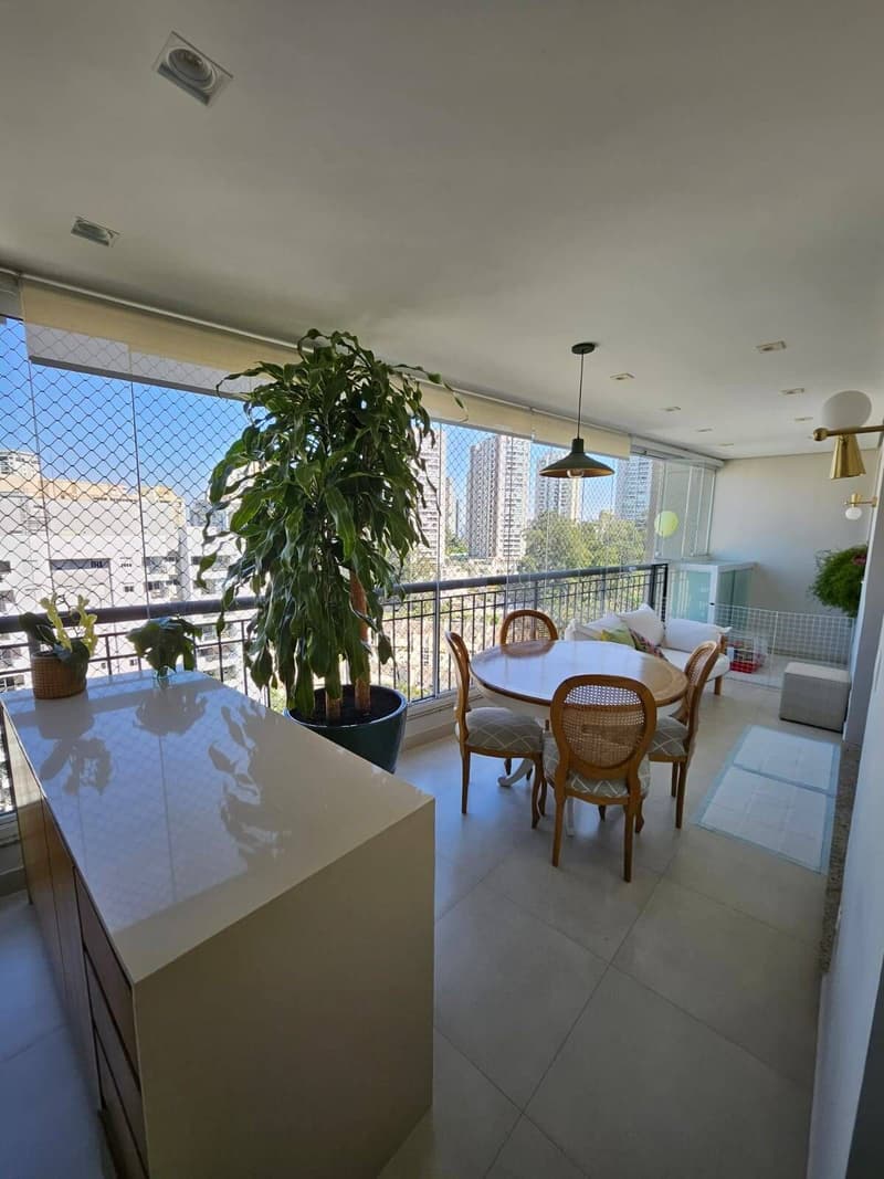 Apartamento de 170 m² na Rua Clodion, Vila Andrade — foto 2