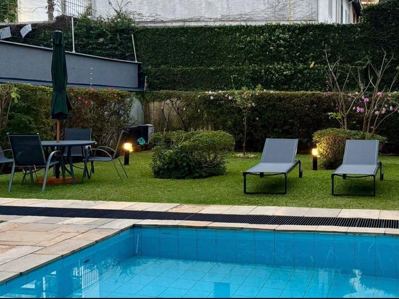 Apartamento de dois dormitórios com varanda em Pinheiros — Pinheiros, São Paulo