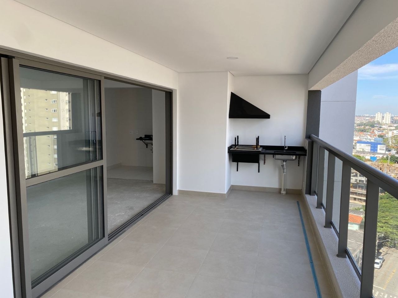 Apartamento com 3 dormitórios na Vila Mariana